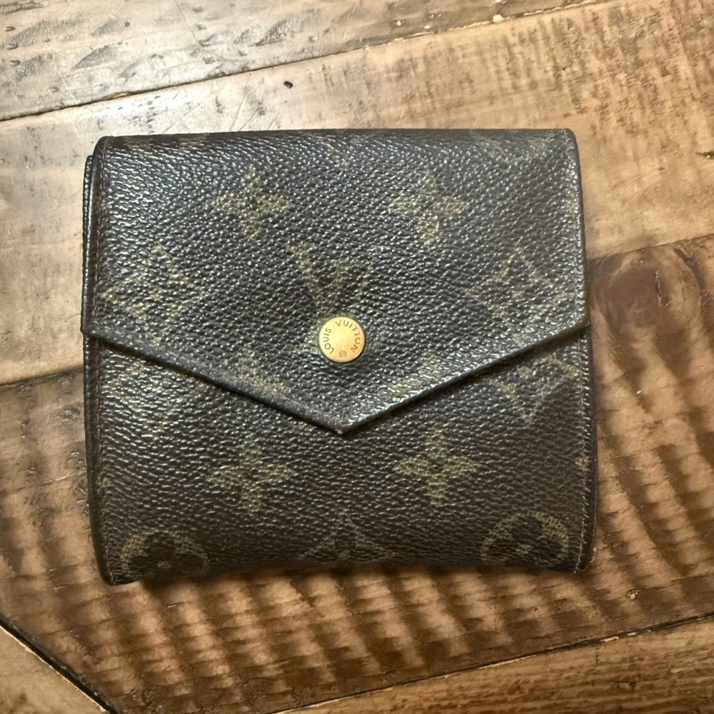 Vintage Louis Vuitton Brown Monogram Elise Bi-fold Snap Wallet Leather